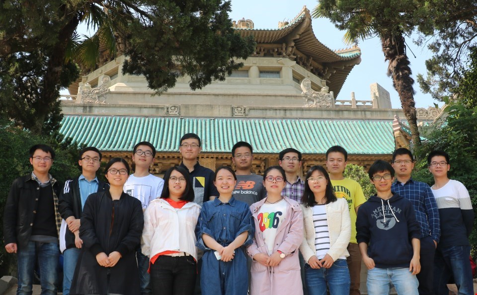 Group photo（Apr. 2017） The first row from left: Yalan Feng, Yan Zhang, Xin Wang, Wenyan Wang, Baohua Dai, Prof. Wenbo Liu; The second row from left: Zhan Dong, Junyi Chen, Chenglong Yu, Minghui Zhu, Linyang Wu, Dayou Zhong, Xiaowen Zhang, Wei Liu, Weishuang Li. 